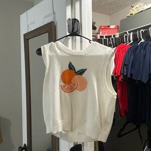 Jessica Simpson Cream Sleeveless Sweater